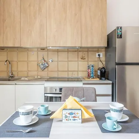 Apartment Essential - Ambrogio Host *